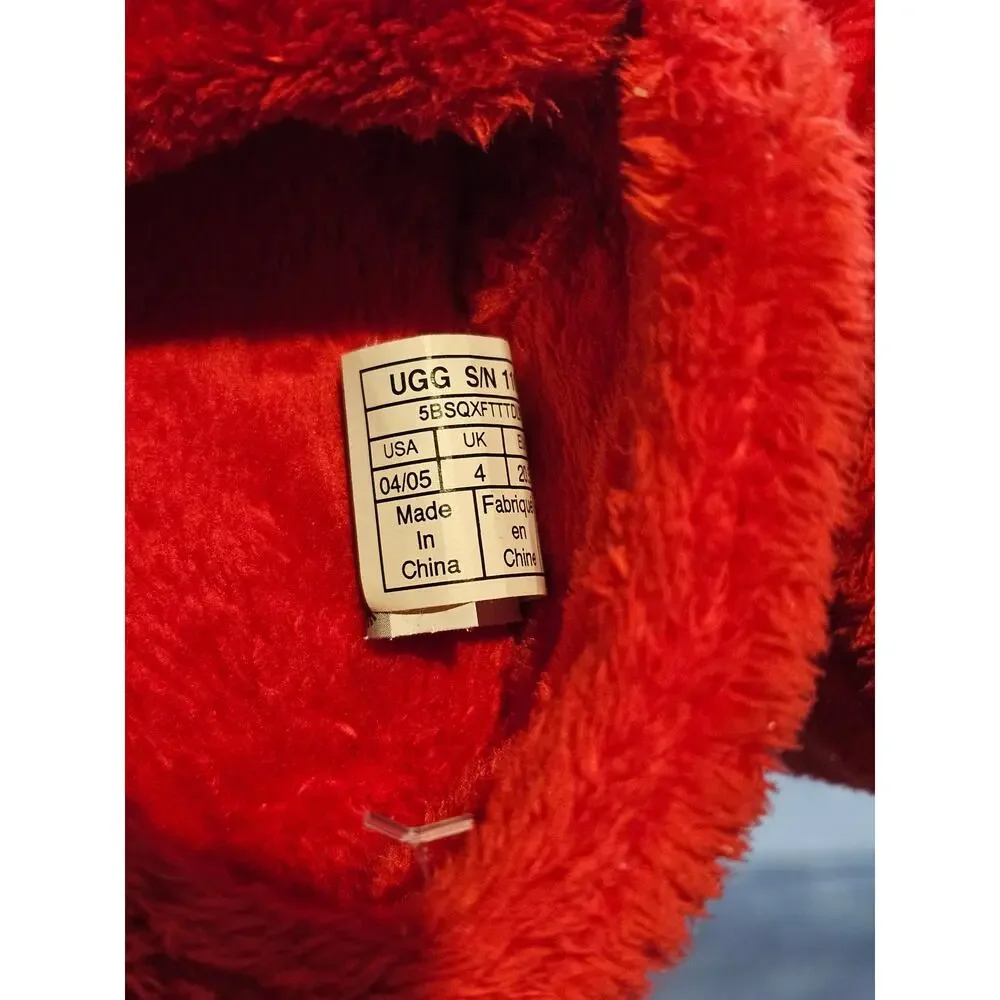 UGG baby Booties red fur plush infant size 4/5 slip on